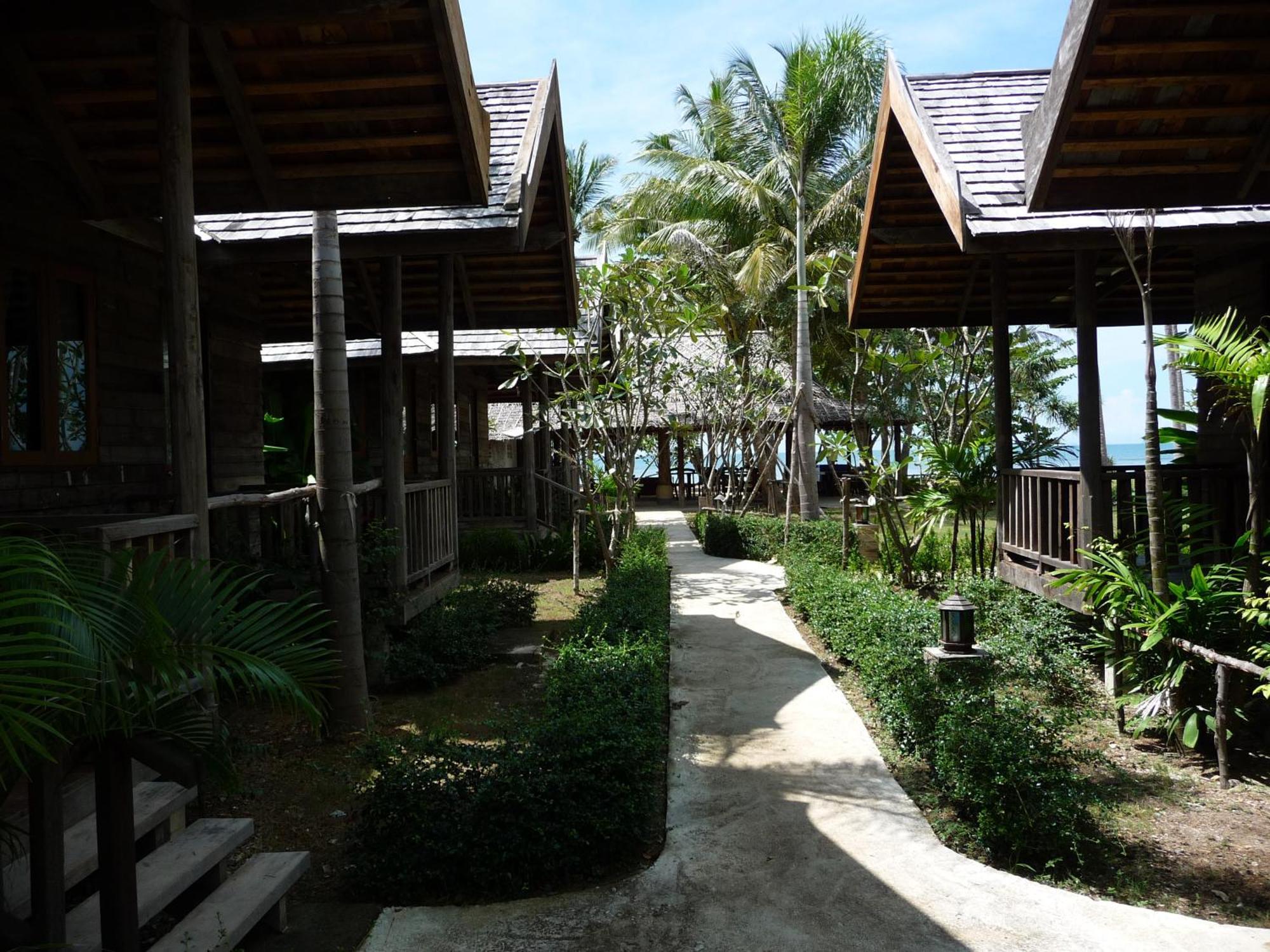 New Ozone Resort & Spa Ко-Ланта Экстерьер фото
